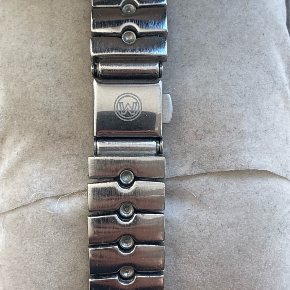 Movado Women's 24mm Quartz T4A4028K Watch New Battery Installed! - Picture 5 of 6